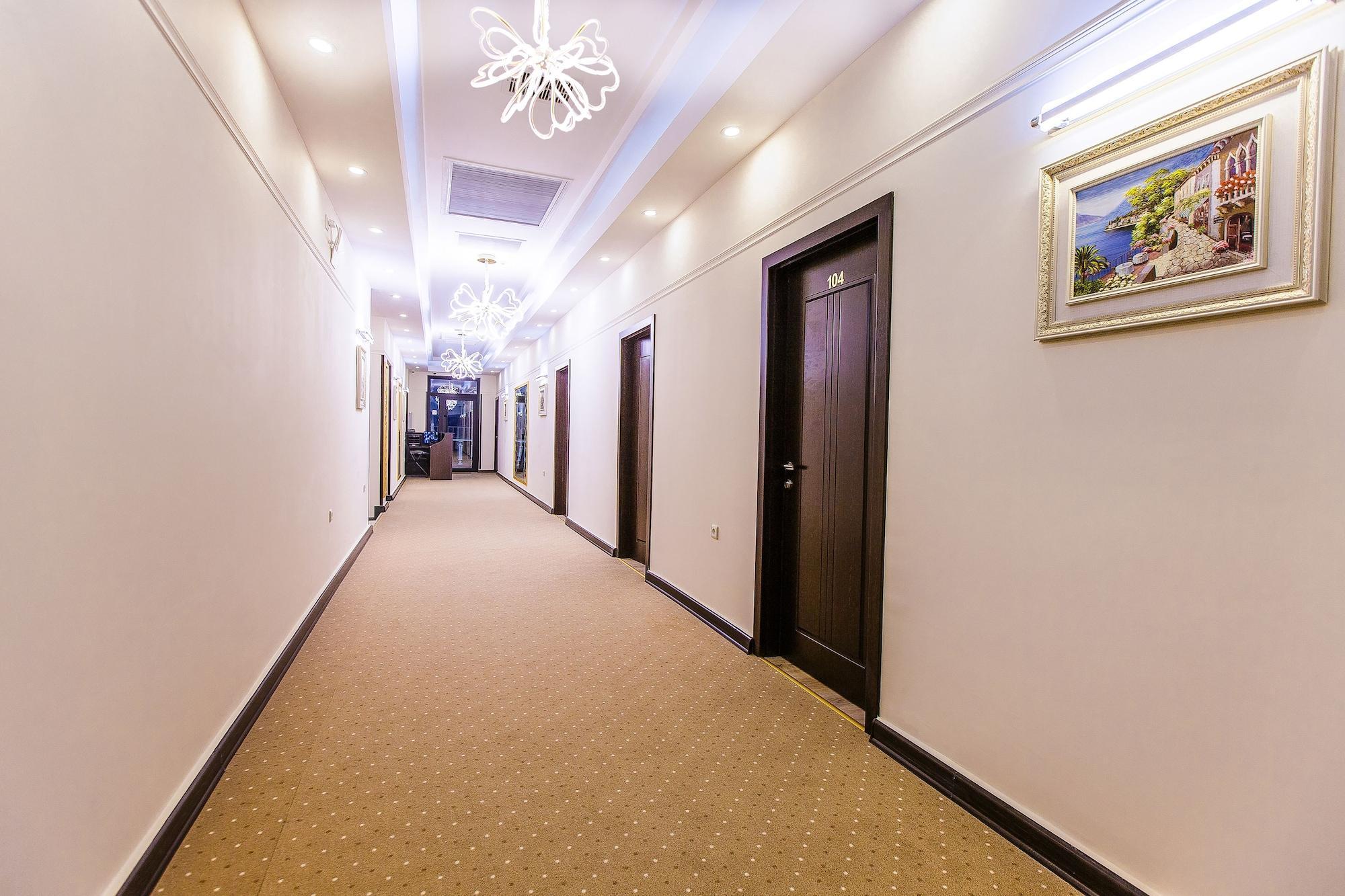 Deluxe City Hotel Baku Ngoại thất bức ảnh